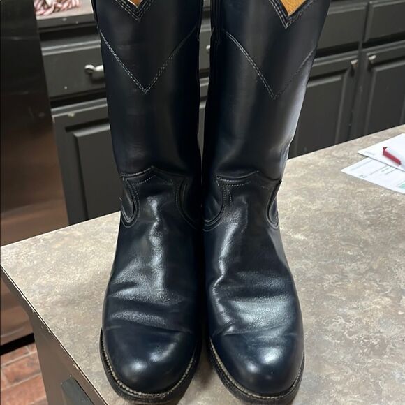 Justin Boots - Picture 1 of 7